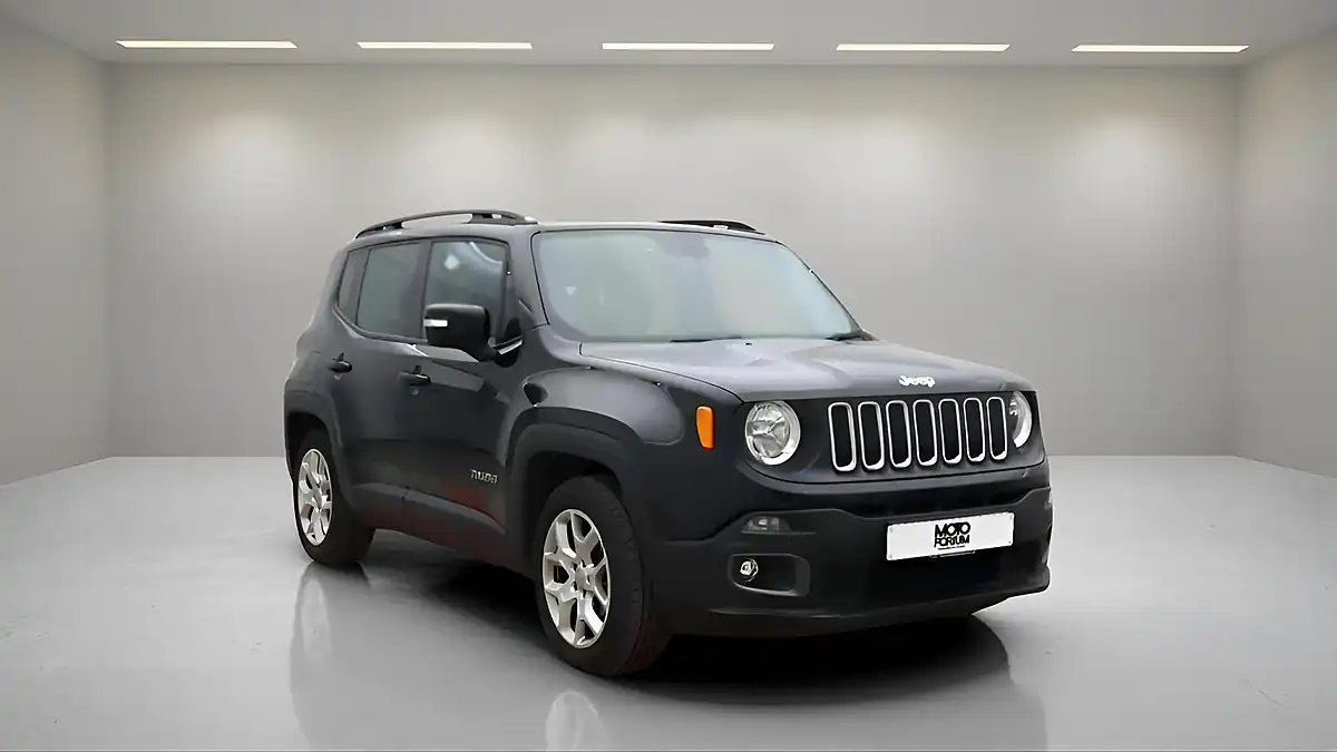 Used 2015 Jeep Renegade Longitude Black - Front View