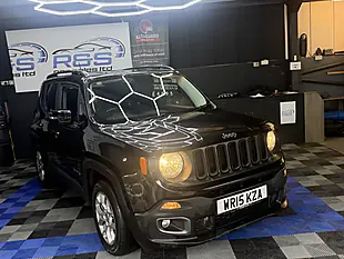 Used 2015 Jeep Renegade Longitude Black - Interior and Exterior details 10