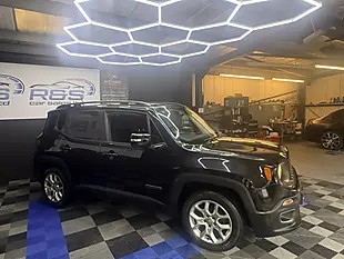 Used 2015 Jeep Renegade Longitude Black - Interior and Exterior details 16