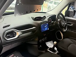 Used 2015 Jeep Renegade Longitude Black - Interior and Exterior details 20