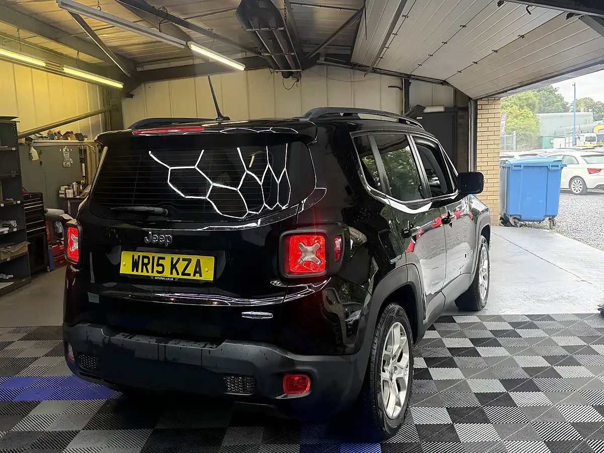 Used 2015 Jeep Renegade Longitude Black - Interior and Exterior details 5