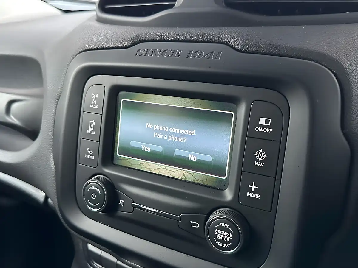 Used 2015 Jeep Renegade Longitude Mojave Sand - Interior and Exterior details 12