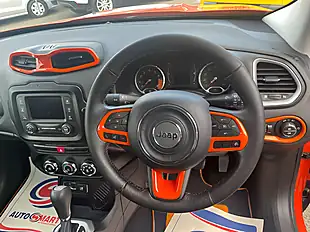Used 2015 Jeep Renegade Longitude Orange - Interior and Exterior details 16