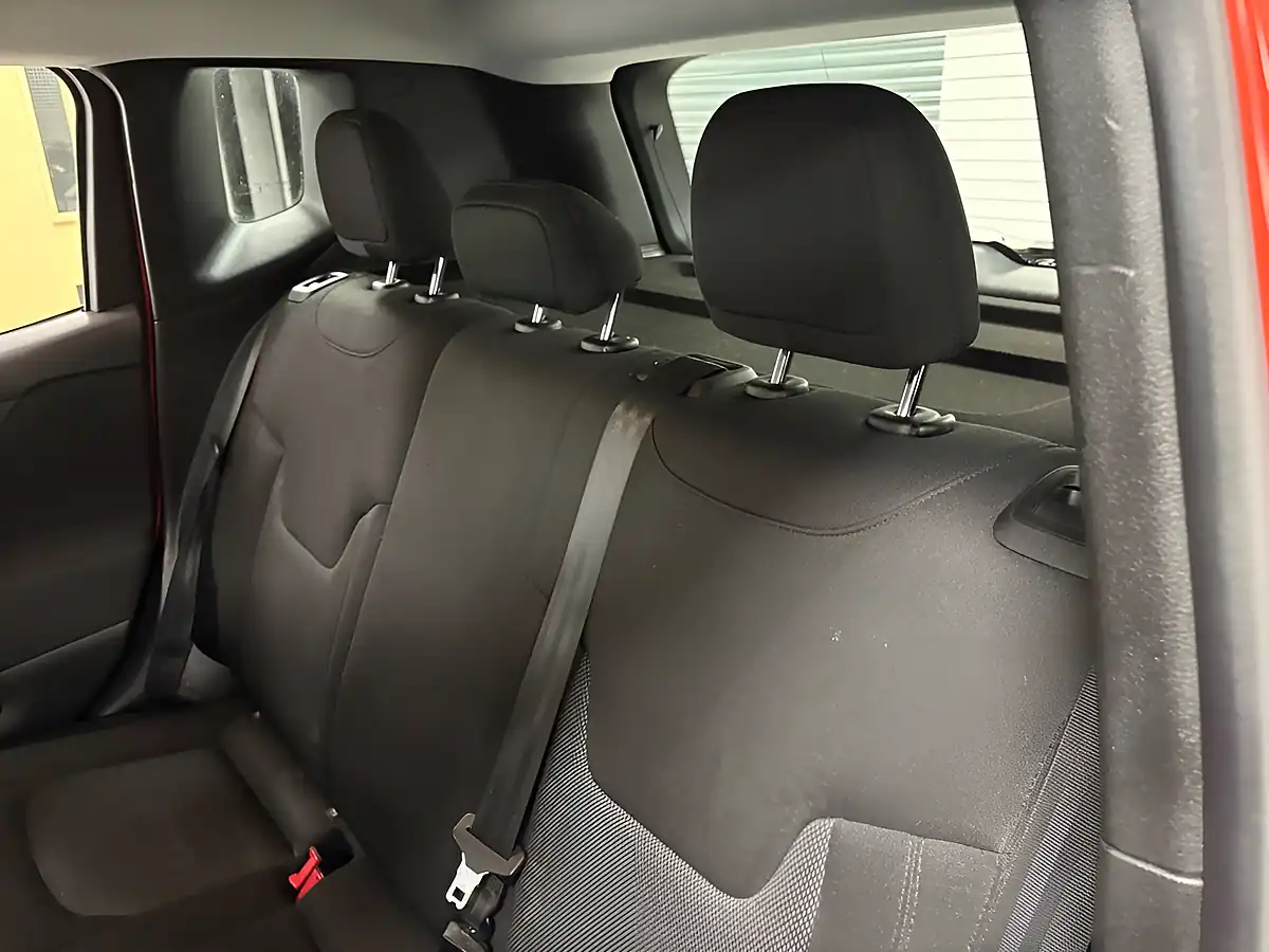 Used 2015 Jeep Renegade Longitude Orange - Interior and Exterior details 13