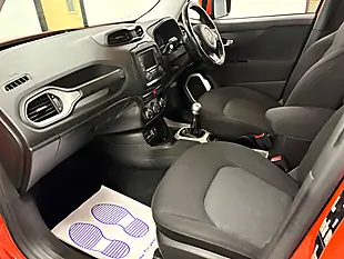 Used 2015 Jeep Renegade Longitude Orange - Interior and Exterior details 14