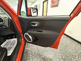 Used 2015 Jeep Renegade Longitude Orange - Interior and Exterior details 18