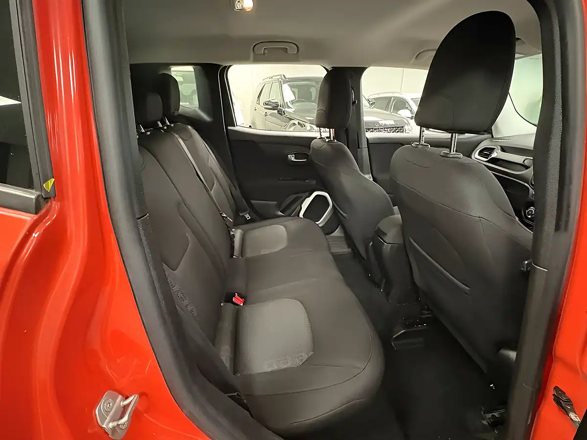 Used 2015 Jeep Renegade Longitude Orange - Interior and Exterior details 6