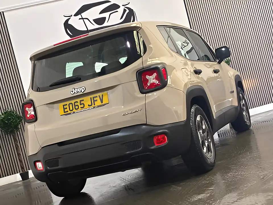 Used 2015 Jeep Renegade Sport Beige - Interior and Exterior details 12