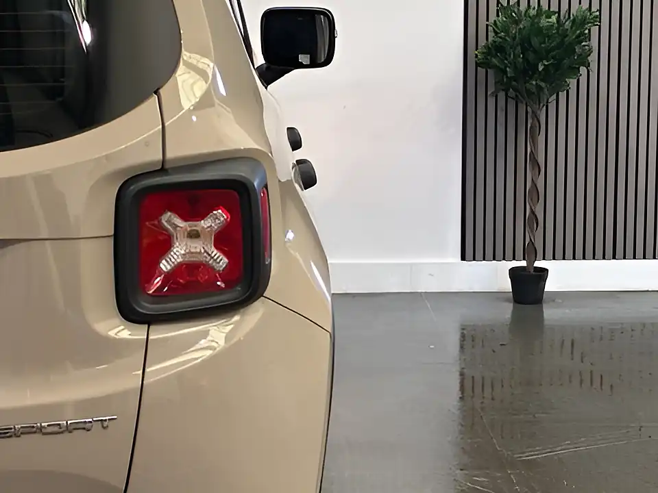 Used 2015 Jeep Renegade Sport Beige - Interior and Exterior details 19