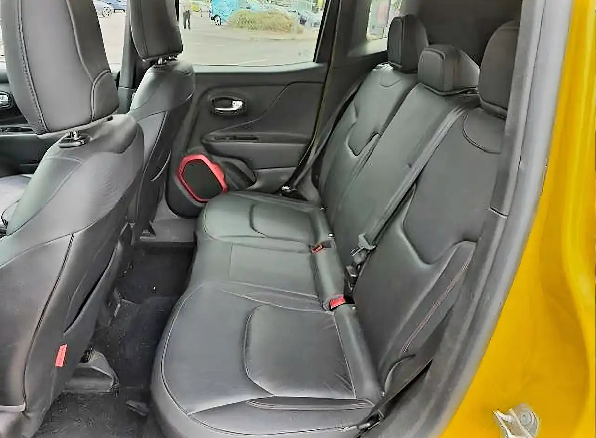 Used 2015 Jeep Renegade Trailhawk Sollar Yellow - Interior and Exterior details 12