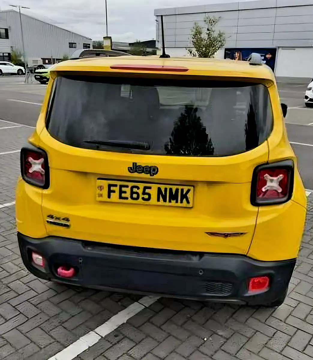 Used 2015 Jeep Renegade Trailhawk Sollar Yellow - Interior and Exterior details 6