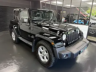 Used 2015 Jeep Wrangler Overland Black - Interior and Exterior details 10