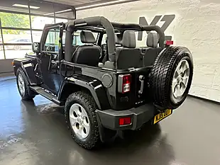 Used 2015 Jeep Wrangler Overland Black - Interior and Exterior details 18