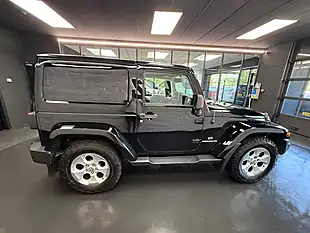 Used 2015 Jeep Wrangler Overland Black - Interior and Exterior details 20