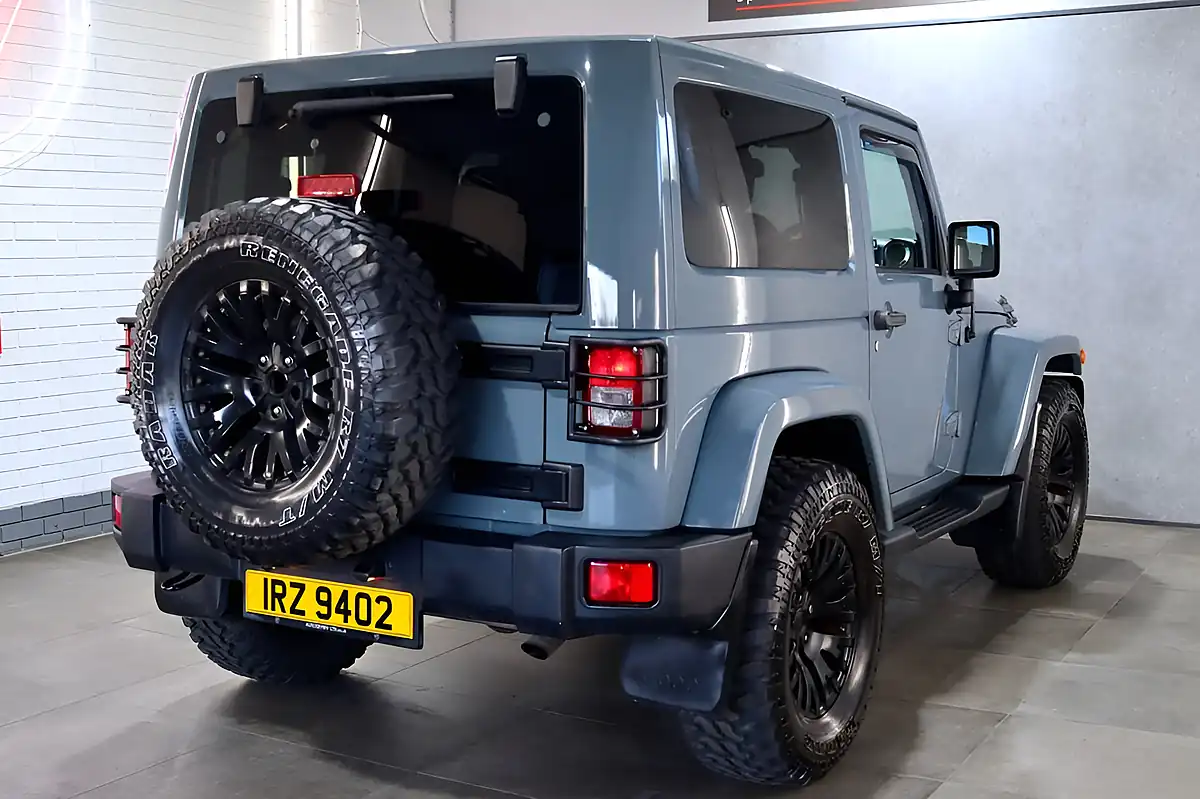 Used 2015 Jeep Wrangler Overland Grey - Interior and Exterior details 10