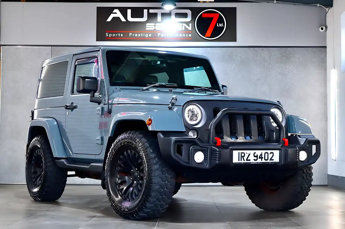 Used 2015 Jeep Wrangler Overland Grey - Interior and Exterior details 16