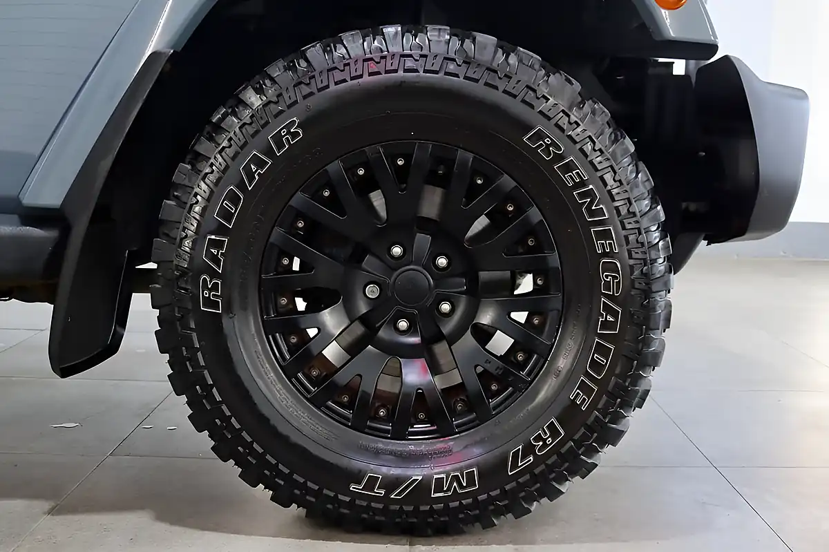 Used 2015 Jeep Wrangler Overland Grey - Interior and Exterior details 17