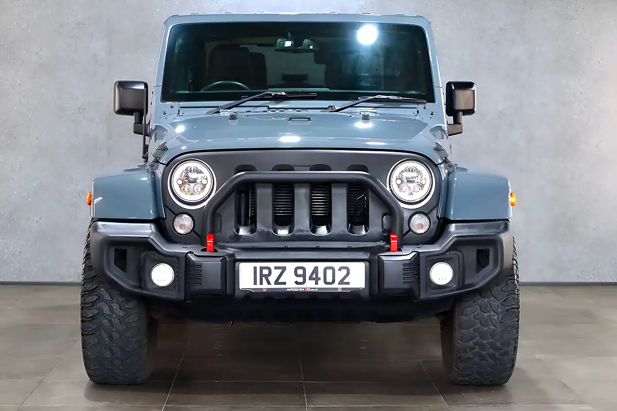 Used 2015 Jeep Wrangler Overland Grey - Interior and Exterior details 20