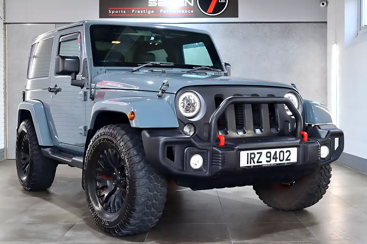 Used 2015 Jeep Wrangler Overland Grey - Interior and Exterior details 5