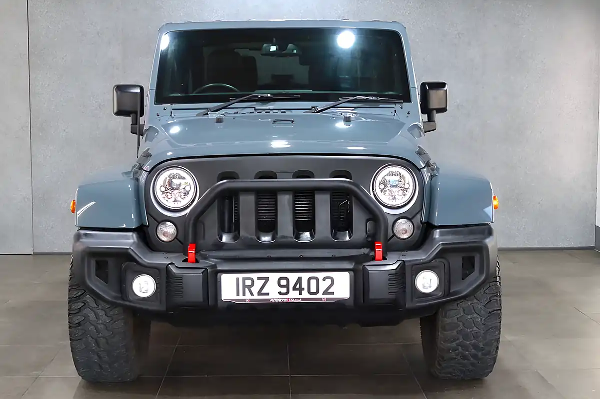Used 2015 Jeep Wrangler Overland Grey - Interior and Exterior details 6