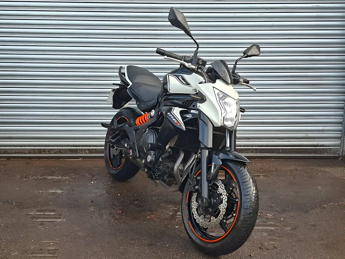 Used 2015 Kawasaki ER-6N Abs Beige - Interior and Exterior details 2
