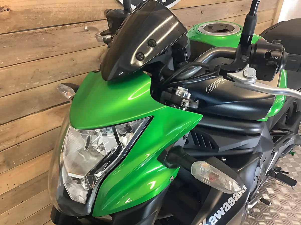 Used 2015 Kawasaki ER-6N Green - Interior and Exterior details 15