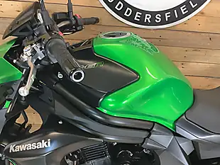 Used 2015 Kawasaki ER-6N Green - Interior and Exterior details 9