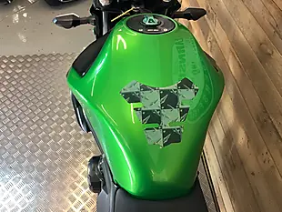 Used 2015 Kawasaki ER-6N Green - Interior and Exterior details 12