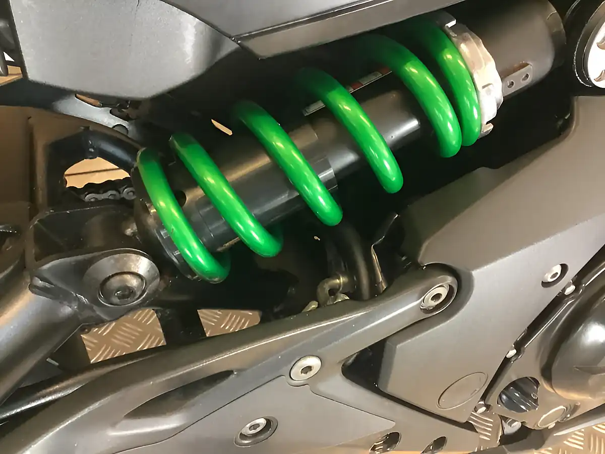 Used 2015 Kawasaki ER-6N Green - Interior and Exterior details 14