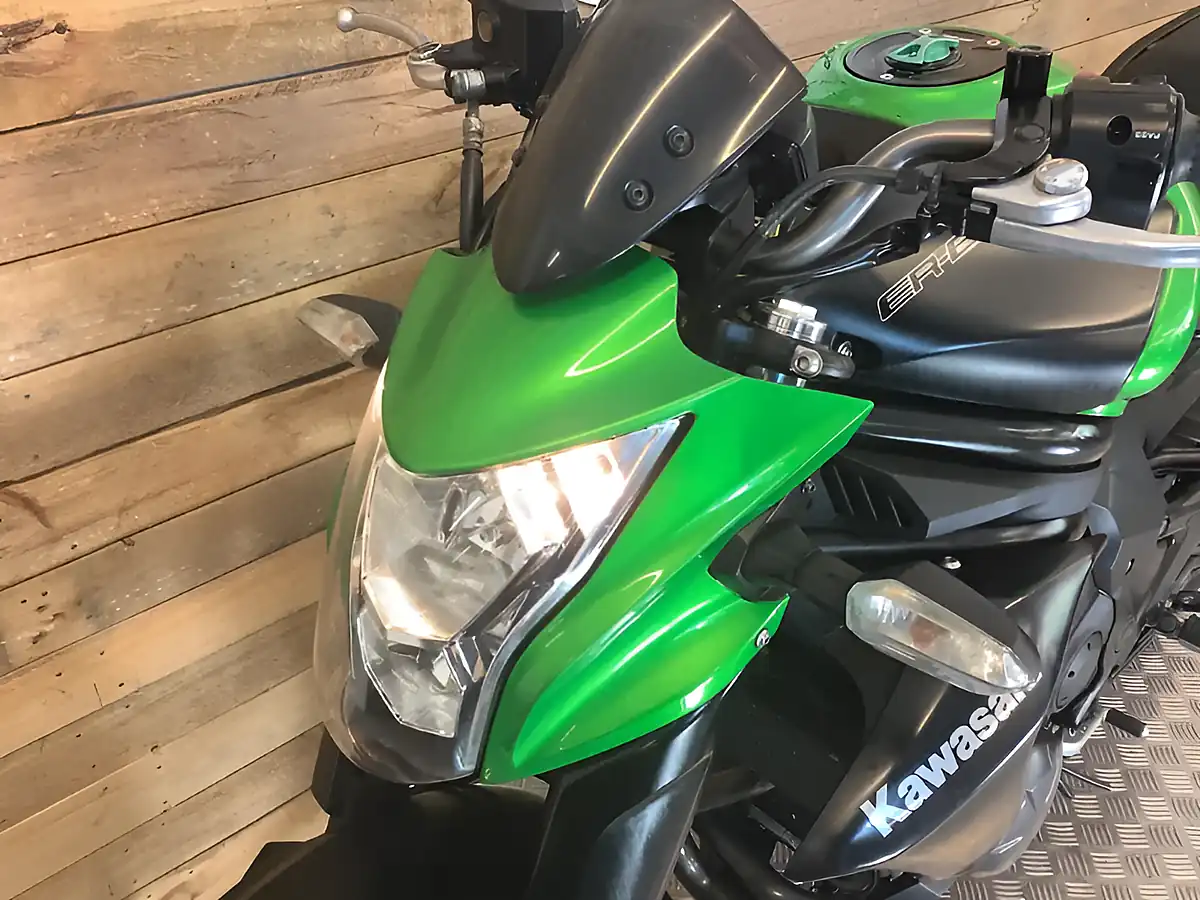 Used 2015 Kawasaki ER-6N Green - Interior and Exterior details 17