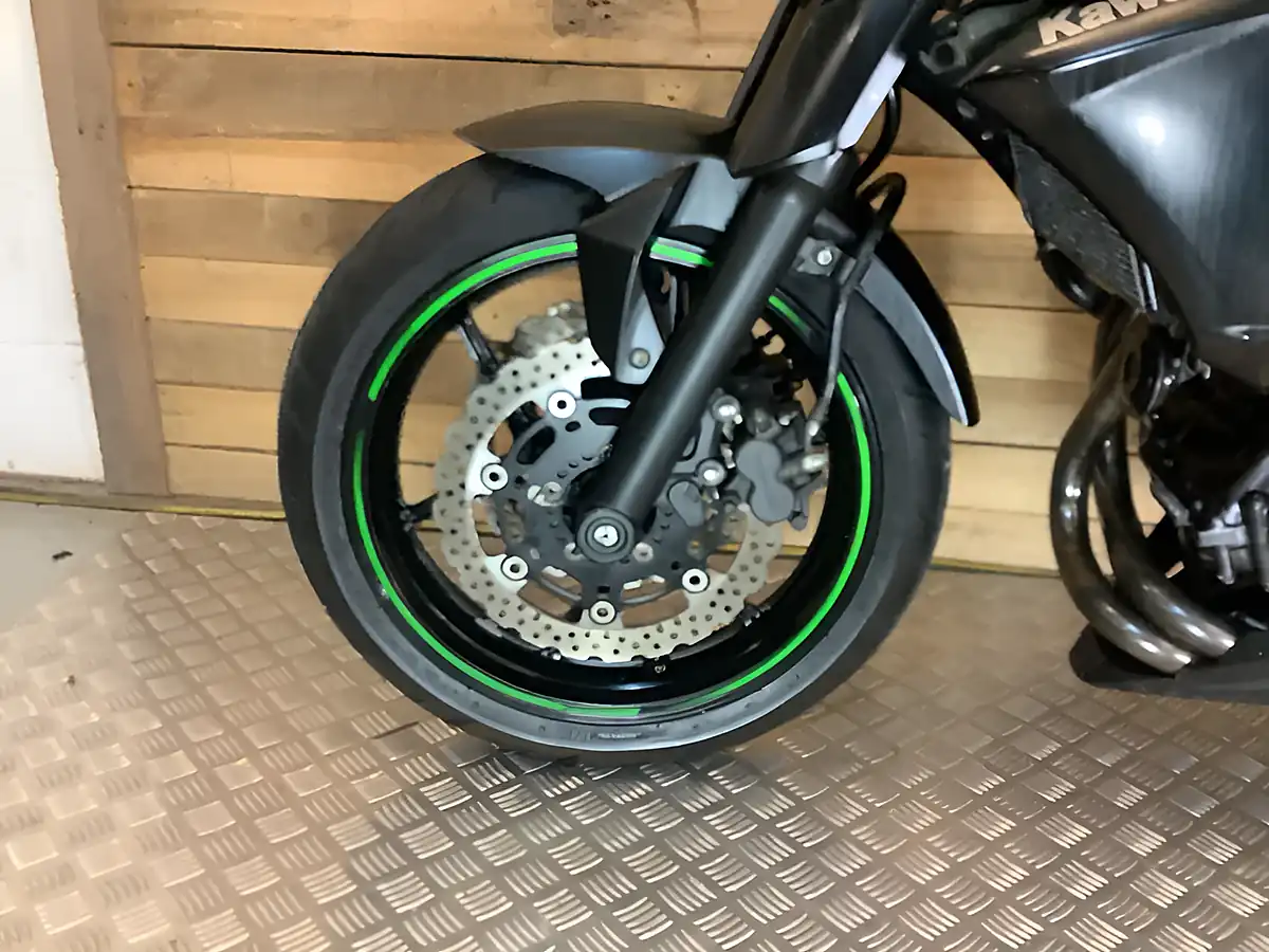 Used 2015 Kawasaki ER-6N Green - Interior and Exterior details 20