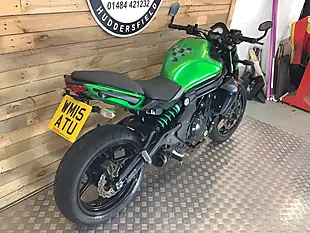 Used 2015 Kawasaki ER-6N Green - Interior and Exterior details 4