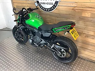 Used 2015 Kawasaki ER-6N Green - Interior and Exterior details 6