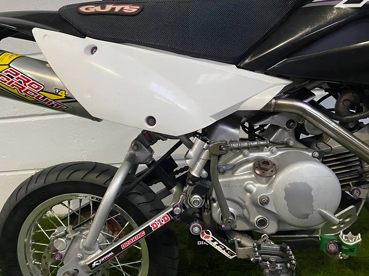 Used 2015 Kawasaki klx110 Competition Black - Interior and Exterior details 17