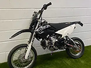 Used 2015 Kawasaki klx110 Competition Black - Interior and Exterior details 5
