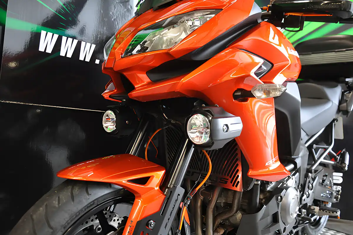 Used 2015 Kawasaki Versys 1000 Orange - Interior and Exterior details 12