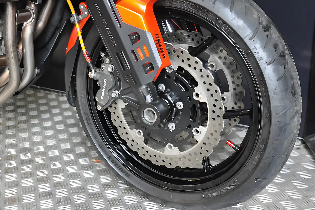 Used 2015 Kawasaki Versys 1000 Orange - Interior and Exterior details 17