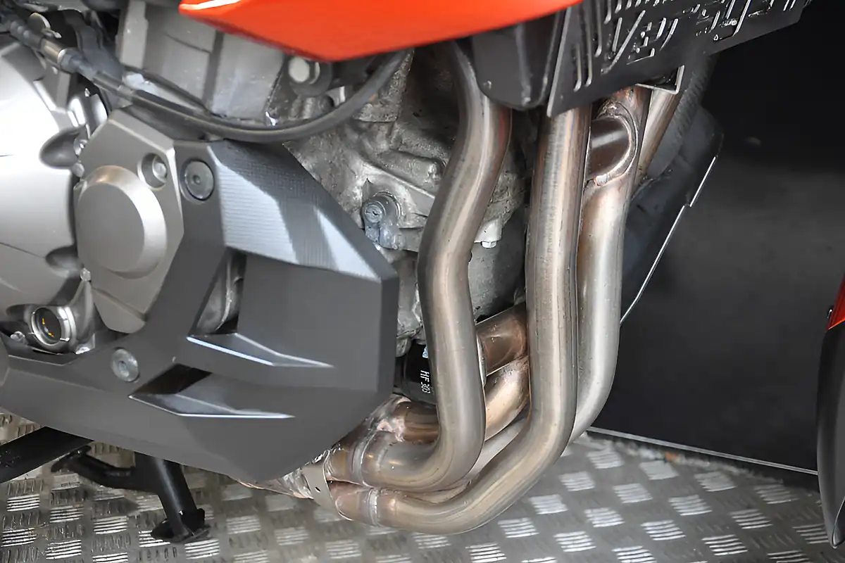 Used 2015 Kawasaki Versys 1000 Orange - Interior and Exterior details 18