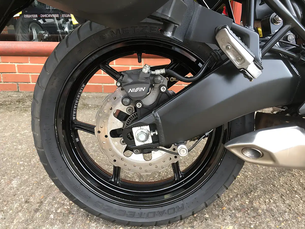 Used 2015 Kawasaki Versys 650 - Interior and Exterior details 7