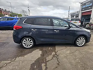 Used 2015 Kia Carens 3 Blue - Interior and Exterior details 4