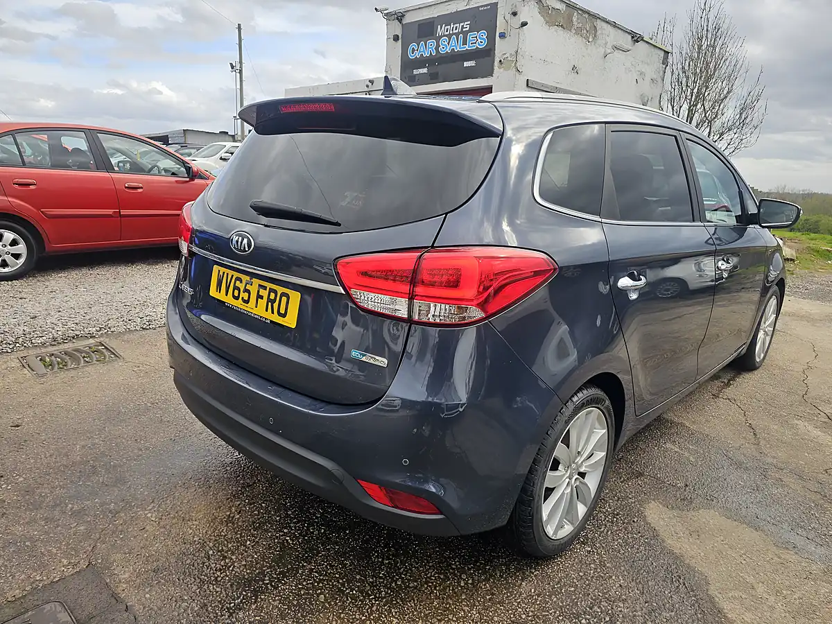 Used 2015 Kia Carens 3 Blue - Interior and Exterior details 7
