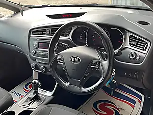 Used 2015 Kia Ceed 2 Blue - Interior and Exterior details 16