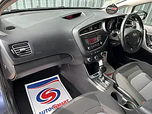 Used 2015 Kia Ceed 2 Blue - Interior and Exterior details 18