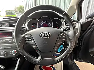 Used 2015 Kia Ceed 2 Blue - Interior and Exterior details 19