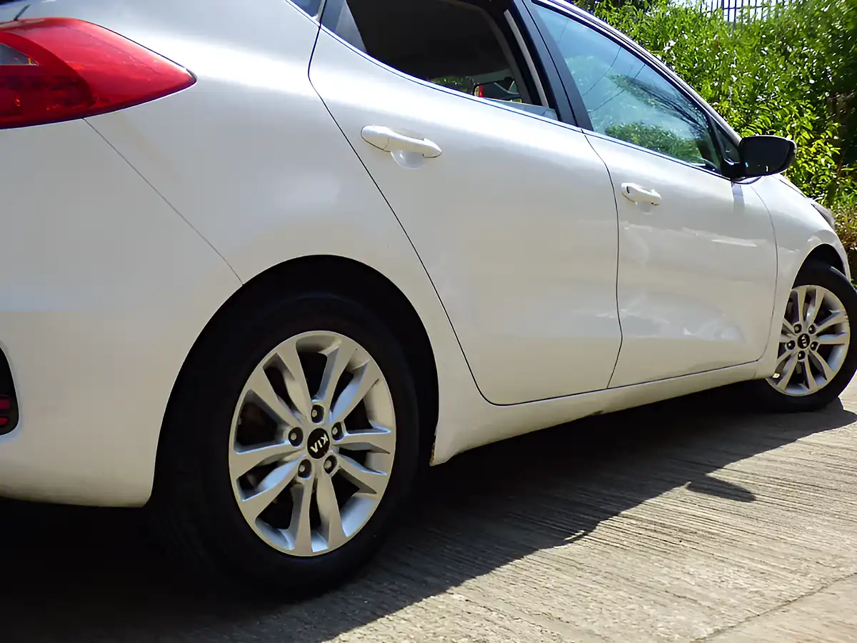 Used 2015 Kia Ceed 2 - Interior and Exterior details 16