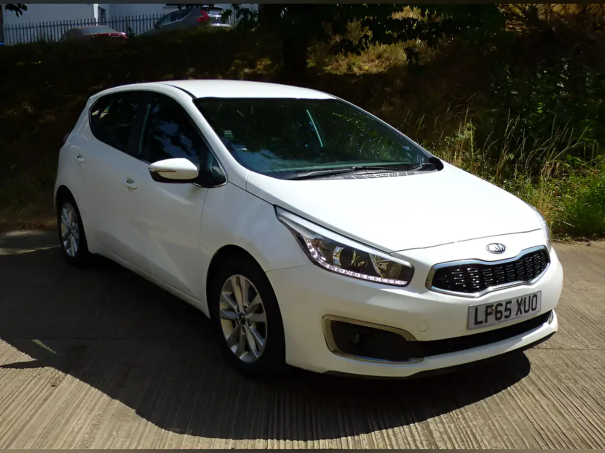 Used 2015 Kia Ceed 2 - Interior and Exterior details 4