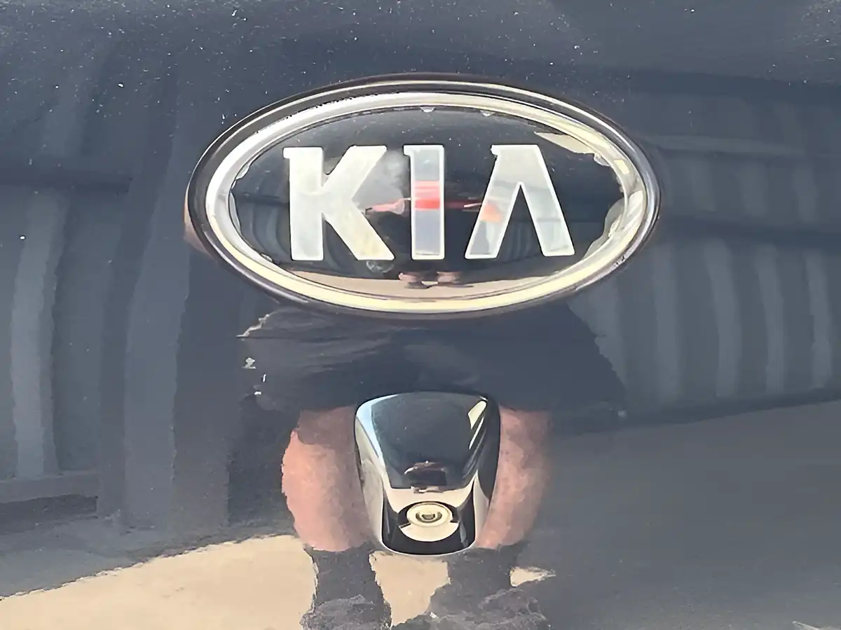 Used 2015 Kia Ceed 4 Black - Interior and Exterior details 11