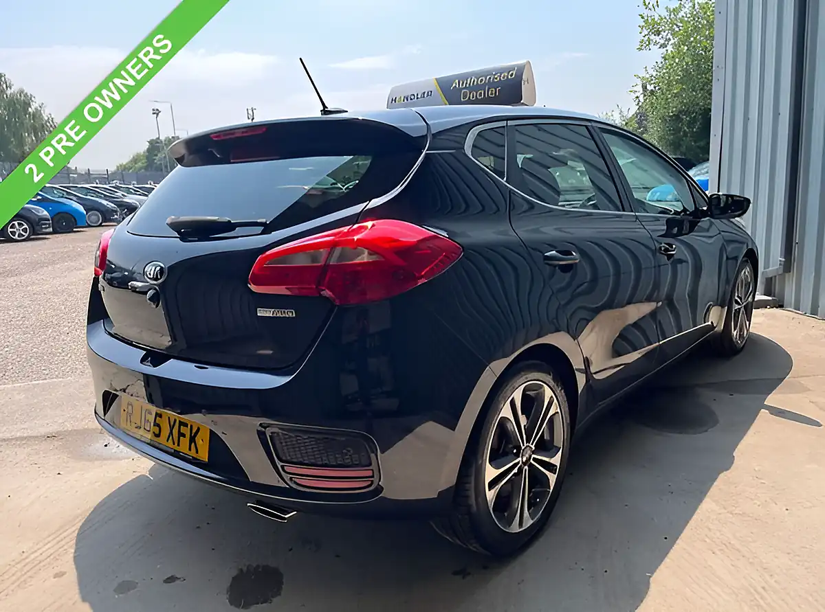 Used 2015 Kia Ceed 4 Black - Interior and Exterior details 3