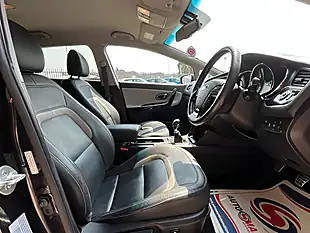 Used 2015 Kia Ceed 4 Black - Interior and Exterior details 5