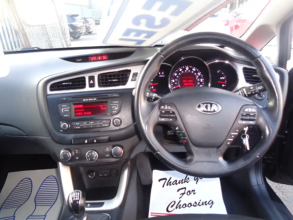 Used 2015 Kia Ceed Ecodynamics 2 Black - Interior and Exterior details 10
